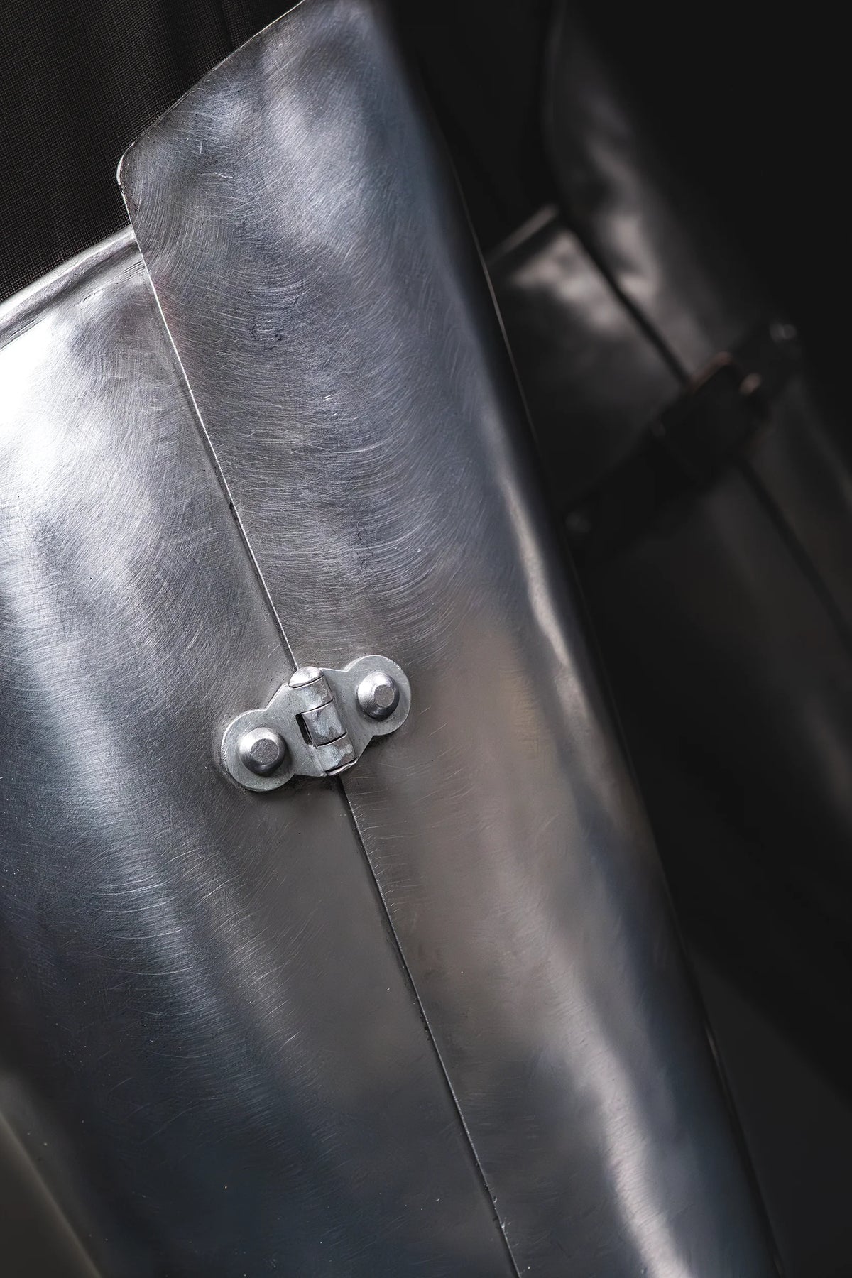 Greaves — fastener detail