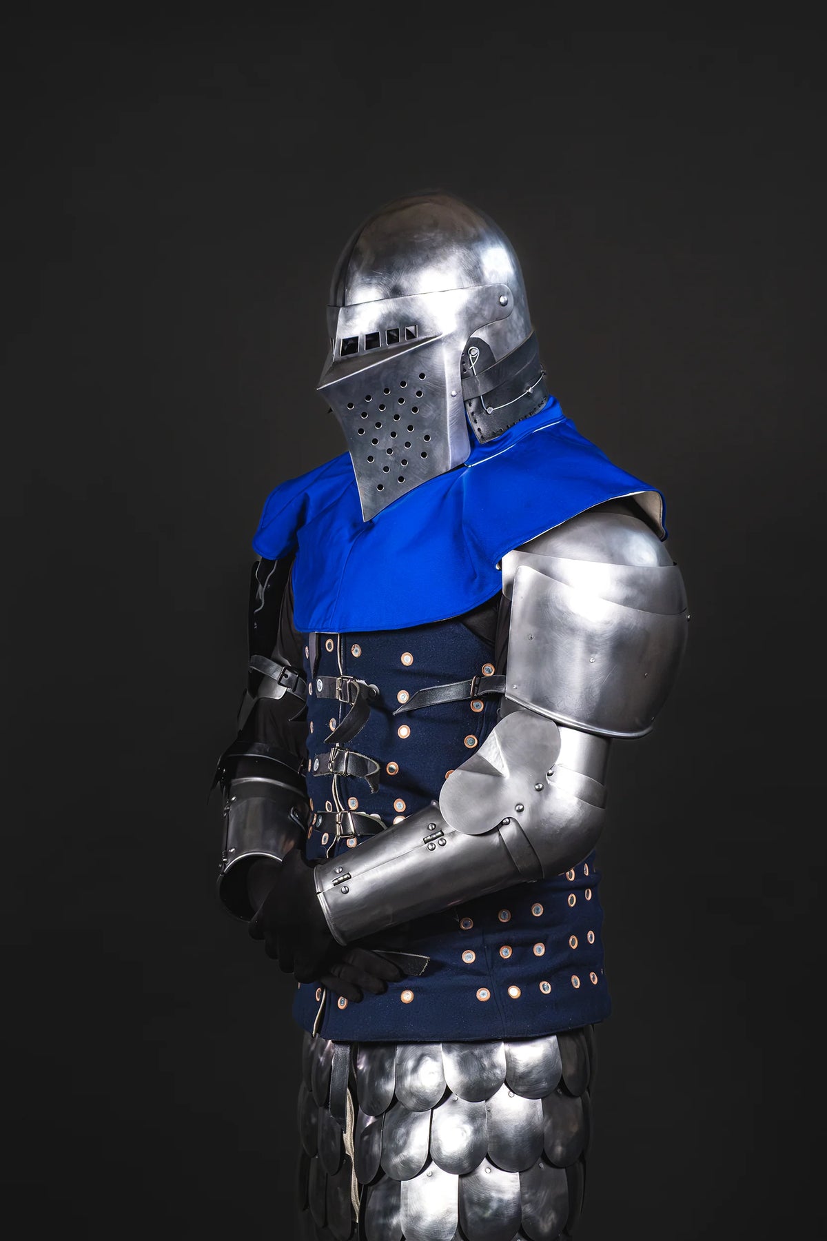 Arm armor shown with a complete armor setup; other pieces sold separately