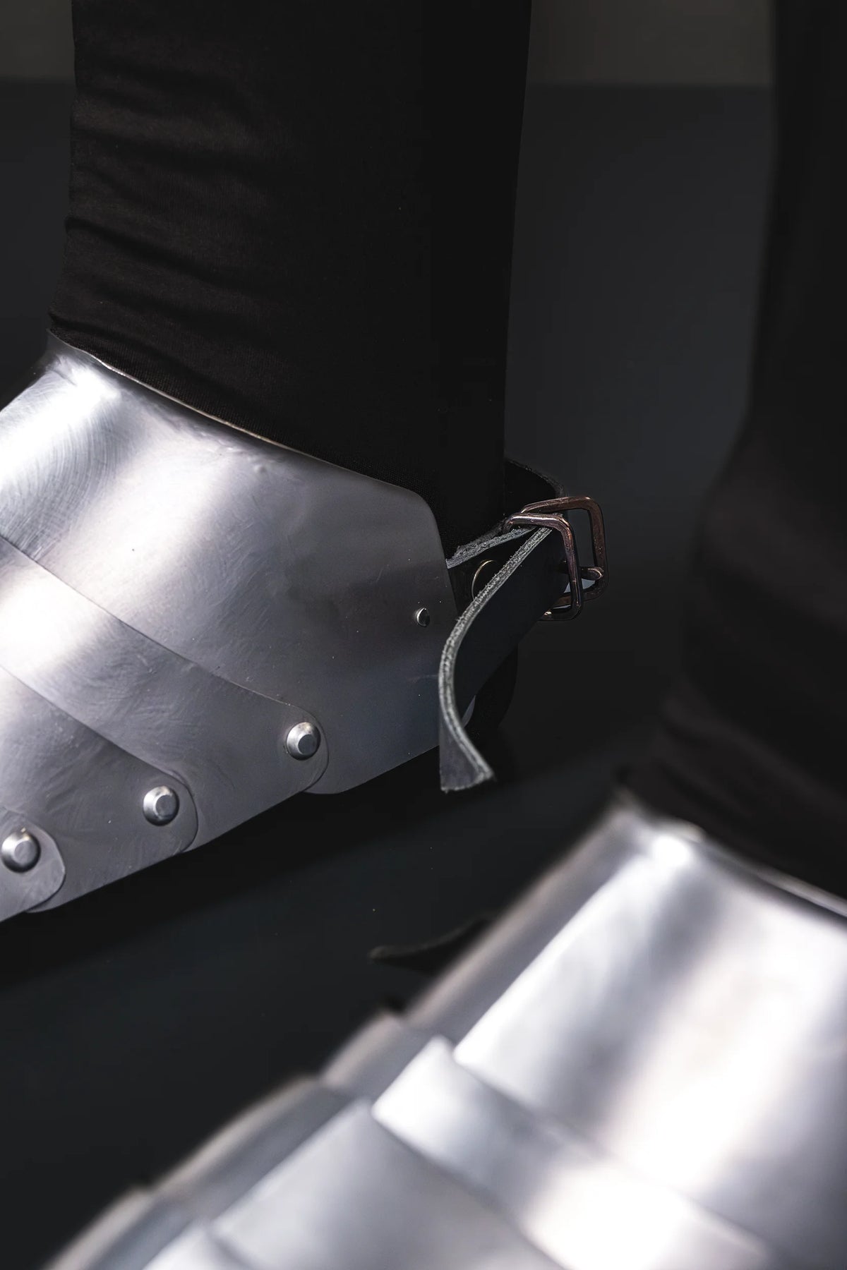 Sabatons — articulated plate detail