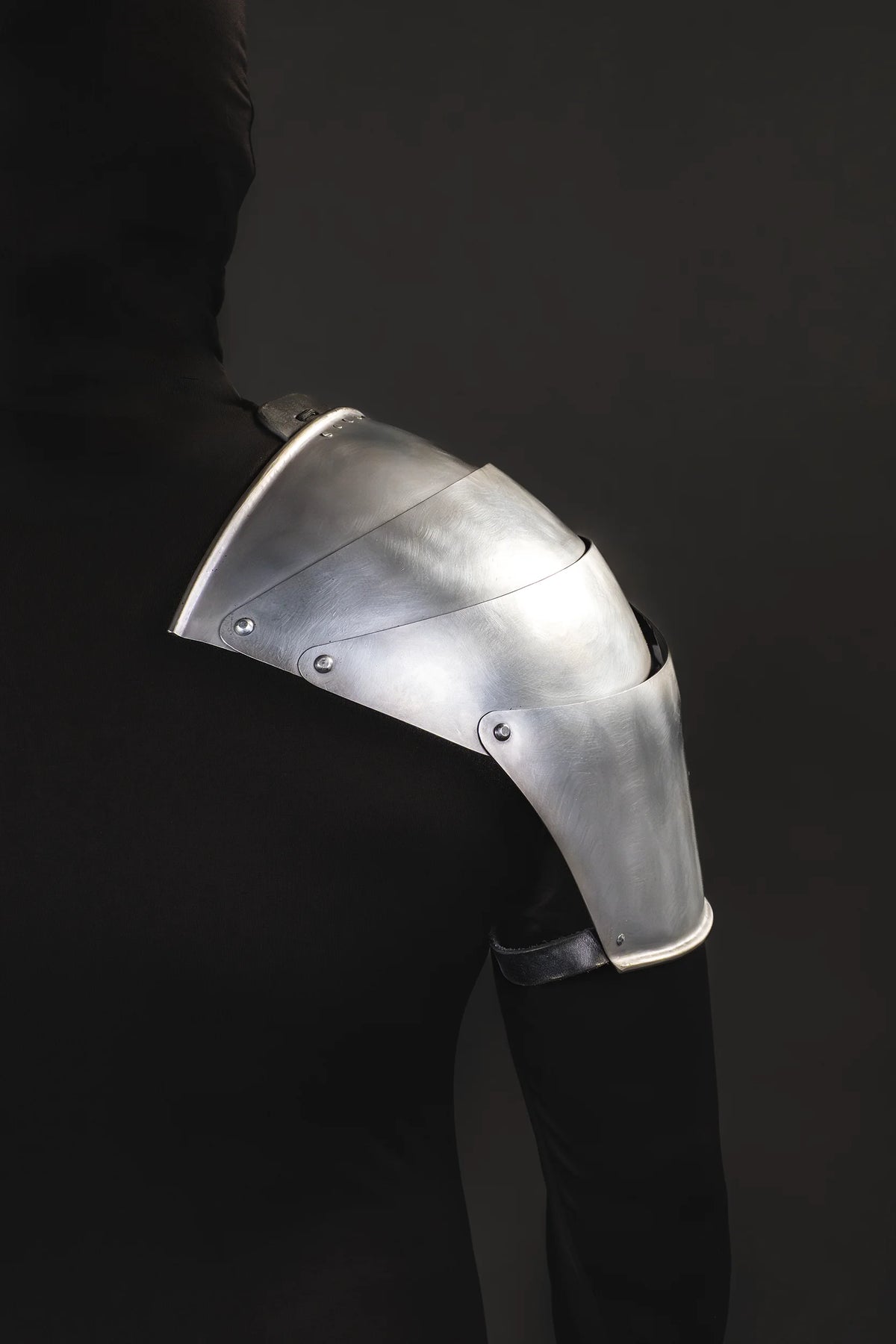 Shoulder armor — side view